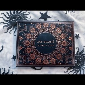 *ACE BEAUTÉ*Scarlet Dusk Eyeshadow Palette*